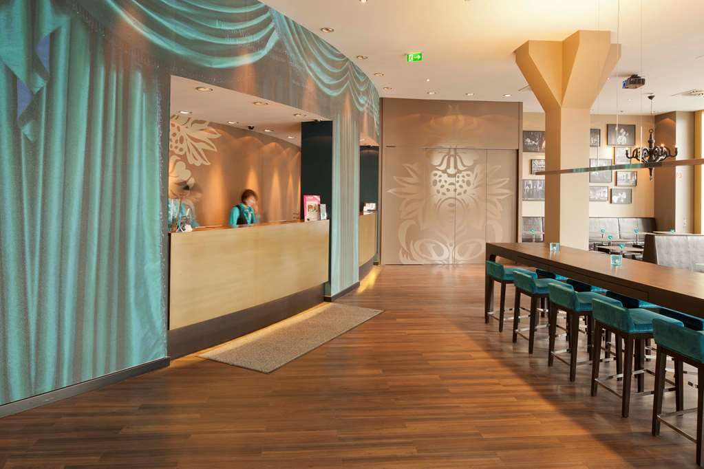 Motel One Berlin Ku'Damm 레스토랑 사진