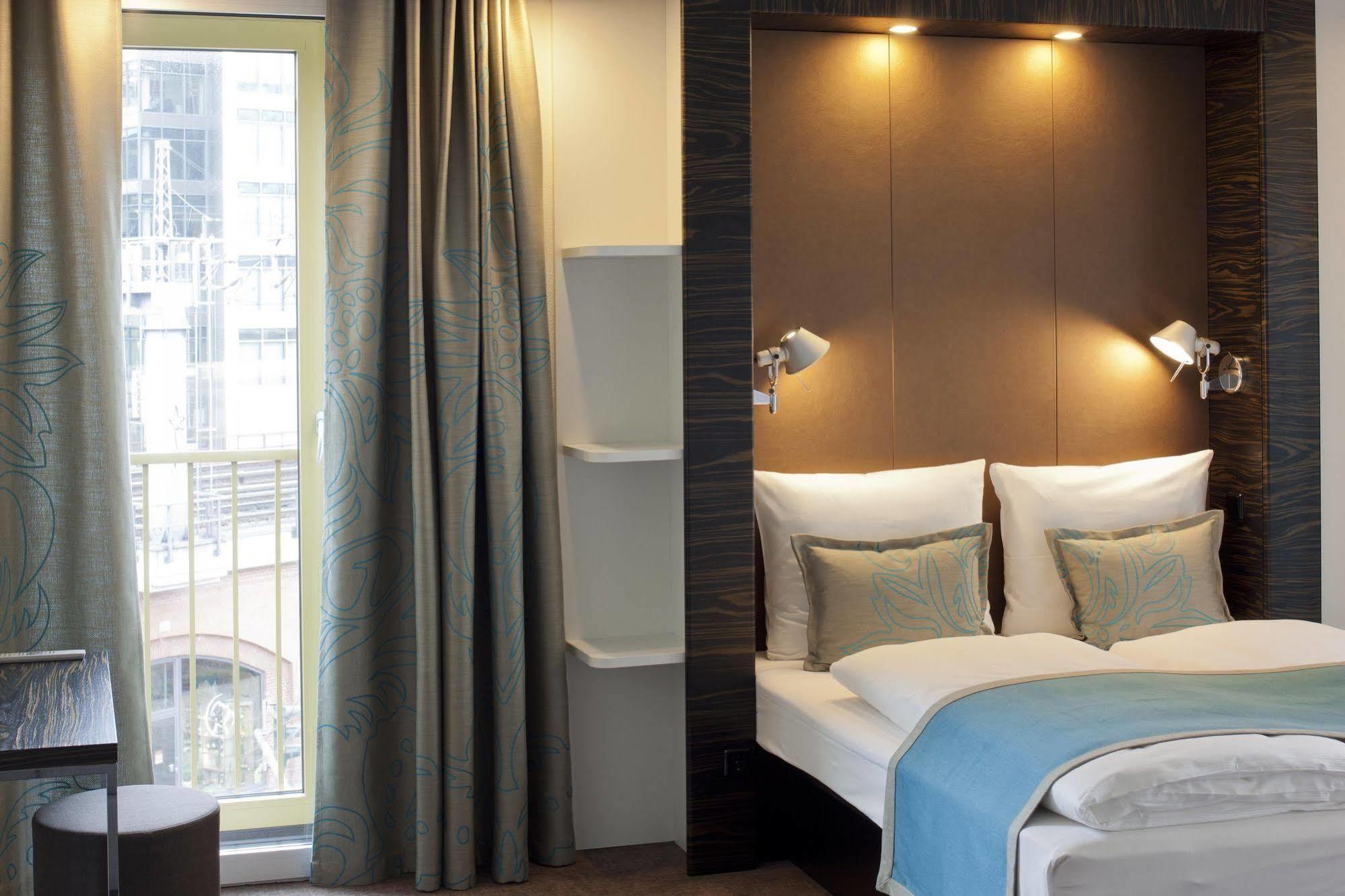 Motel One Berlin Ku'Damm 외부 사진